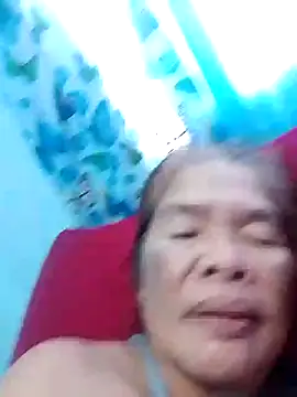 Snapshot of sexylizzy4u chatting on 10.12.25 sexylizzy4u online show from 10.12.25