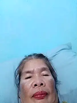 Snapshot of sexylizzy4u chatting on 10.16.25 sexylizzy4u online show from 10.16.25