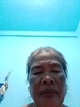 Snapshot of sexylizzy4u chatting on 10.17.25 sexylizzy4u online show from 10.17.25