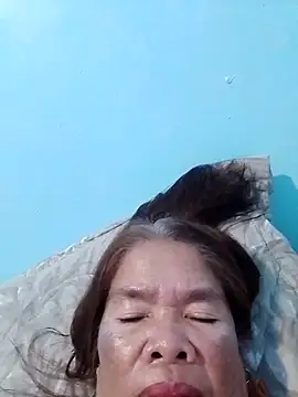 Snapshot of sexylizzy4u chatting on 10.19.25 sexylizzy4u online show from 10.19.25