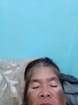 Snapshot of sexylizzy4u chatting on 10.25.25 sexylizzy4u online show from 10.25.25