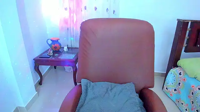 BrianaGarner online show from 12.14.25