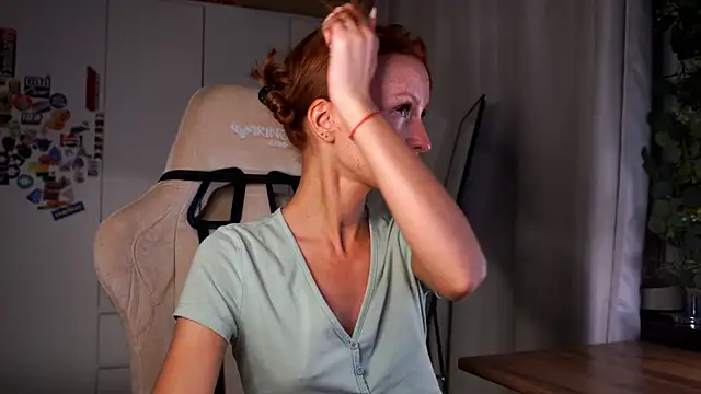 Snapshot of Liuba_Fox chatting on 06.22.26 Liuba Fox online show from 06.22.26