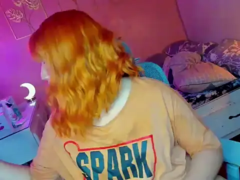 HOTnWILDalice online show from 11.25.25