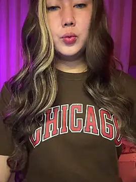 HOTnWILDalice online show from 02.12.26