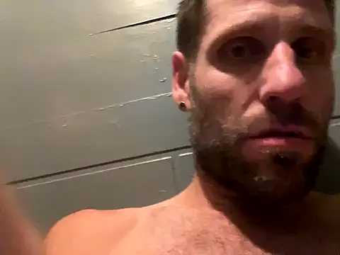 Snapshot of FckbbOy chatting on 11.03.25 FckbbOy online show from 11.03.25