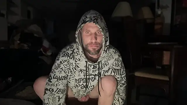 Snapshot of FckbbOy chatting on 12.15.25 FckbbOy online show from 12.15.25