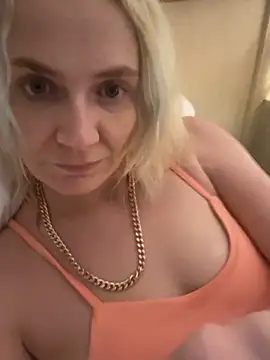 SugarTits199869 online show from 10.10.25