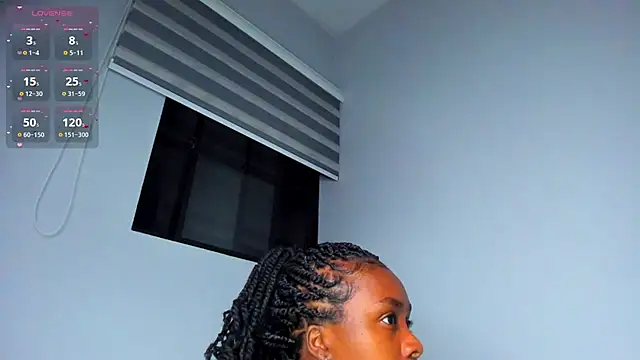 Sofi Smiley online show from 05.15.26