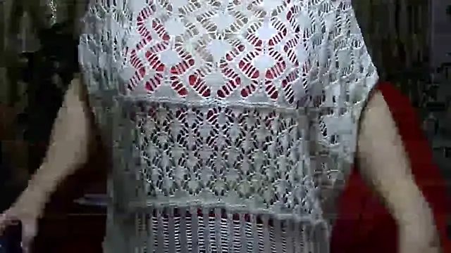 Snapshot of Emma52610 chatting on 12.27.24 Emma52610 online show from 12.27.24