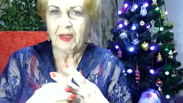 Snapshot of Emma52610 chatting on 01.11.25 Emma52610 online show from 01.11.25