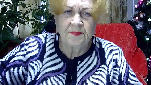 Snapshot of Emma52610 chatting on 01.19.25 Emma52610 online show from 01.19.25