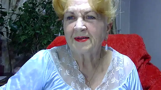 Snapshot of Emma52610 chatting on 01.22.25 Emma52610 online show from 01.22.25