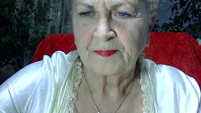 Snapshot of Emma52610 chatting on 02.05.25 Emma52610 online show from 02.05.25