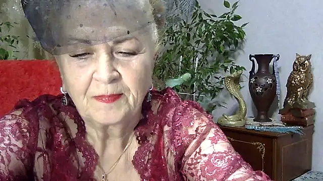 Snapshot of Emma52610 chatting on 02.26.25 Emma52610 online show from 02.26.25