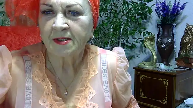 Snapshot of Emma52610 chatting on 03.08.25 Emma52610 online show from 03.08.25