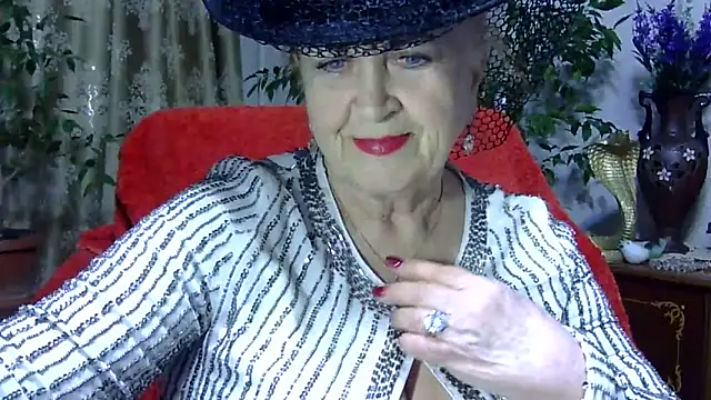 Snapshot of Emma52610 chatting on 03.22.25 Emma52610 online show from 03.22.25