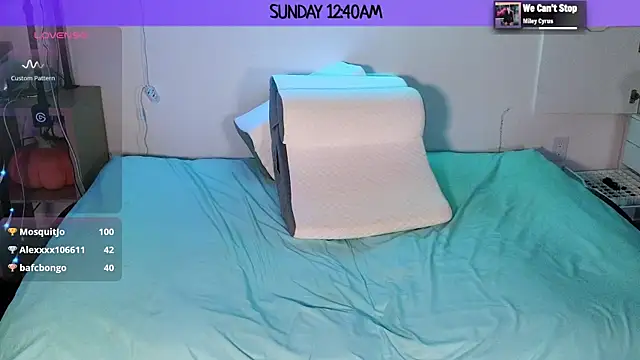 MilaValentina online show from 01.05.25