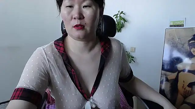 Snapshot of Akira_xx chatting on 02.15.26 Akira xx online show from 02.15.26