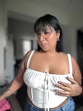 DannaaMeliza online show from 12.19.24