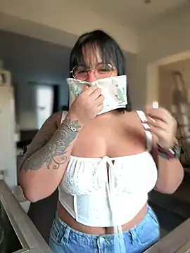 DannaaMeliza online show from 12.28.24