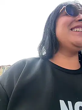 DannaaMeliza online show from 01.03.25