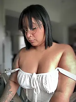 DannaaMeliza online show from 01.07.25