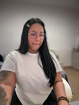 DannaaMeliza online show from 01.27.25