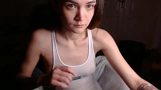 EvelynGG online show from 12.19.24