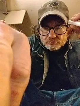 Snapshot of ROBERT0516 chatting on 10.12.25 ROBERT0516 online show from 10.12.25