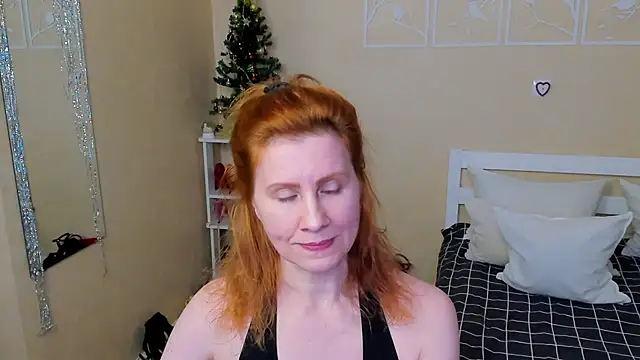 FoxySophia online show from 12.15.25