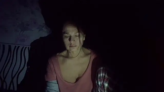 Snapshot of LindaStarS chatting on 12.15.25 LindaStarS online show from 12.15.25