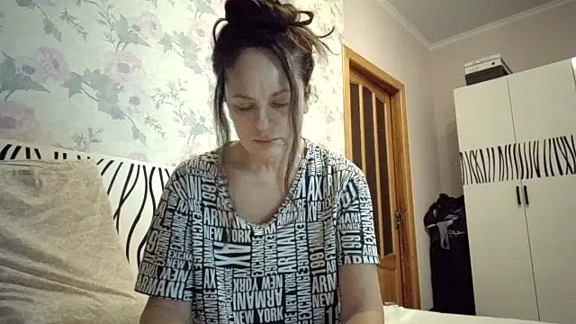 Snapshot of LindaStarS chatting on 01.08.26 LindaStarS online show from 01.08.26