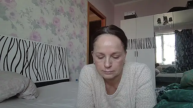 Snapshot of LindaStarS chatting on 01.12.26 LindaStarS online show from 01.12.26