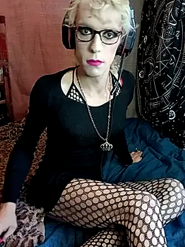 Snapshot of jessysky723 chatting on 11.19.25 jessysky723 online show from 11.19.25