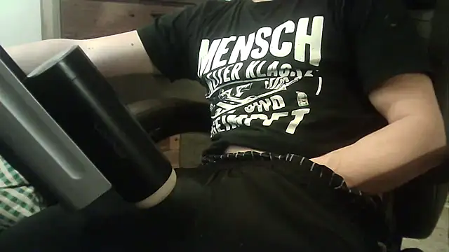 ShyGuyWannaTry online show from 10.07.25