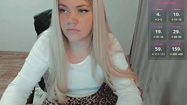 AllAboutLoveXx online show from 03.15.25