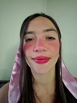 loveuu-bae online show from 10.31.25