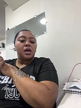 yanza2002 online show from 09.17.25