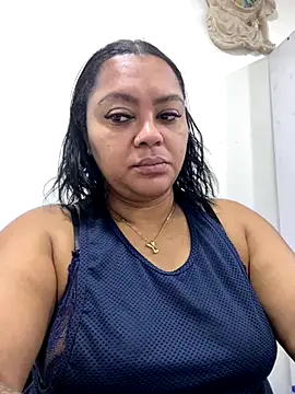 yanza2002 online show from 10.28.25