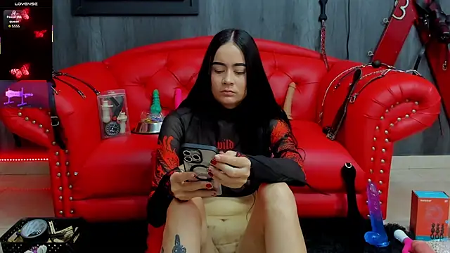 Snapshot of Liittledolly chatting on 11.12.25 Liittledolly online show from 11.12.25