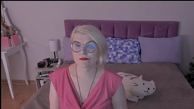 sabrinamacmarren online show from 01.17.25