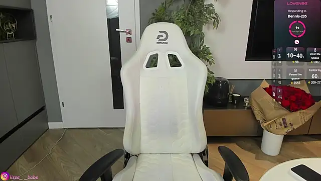 Snapshot of lissababe1 chatting on 12.15.24 lissababe1 online show from 12.15.24