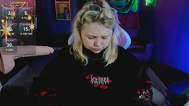 Yoki Shizuko online show from 01.08.26