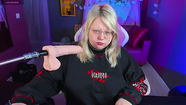 Yoki Shizuko online show from 03.06.26