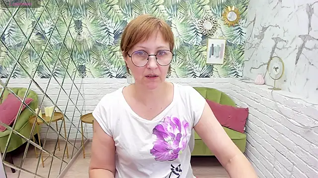 Snapshot of Paris_Cherry chatting on 03.09.25 Paris Cherry online show from 03.09.25