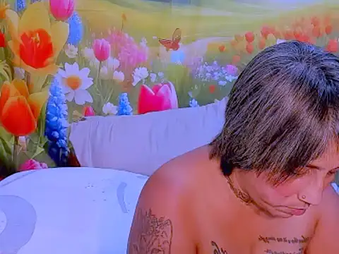 Snapshot of indianroxy chatting on 10.24.25 indianroxy online show from 10.24.25