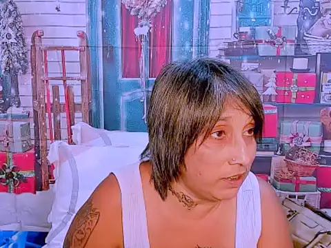 Snapshot of indianroxy chatting on 11.27.25 indianroxy online show from 11.27.25