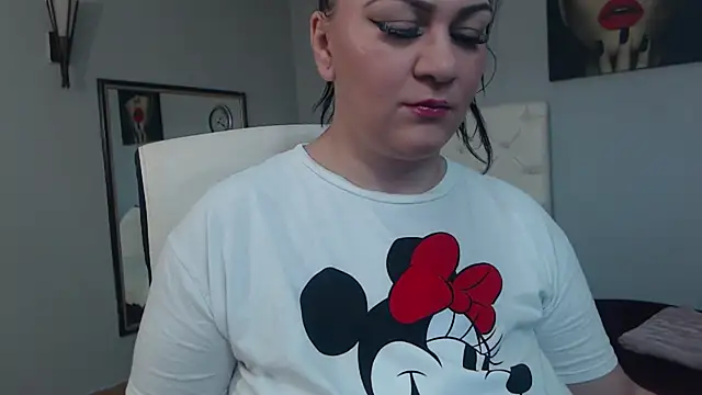 ClaraJoyFG online show from 10.06.25