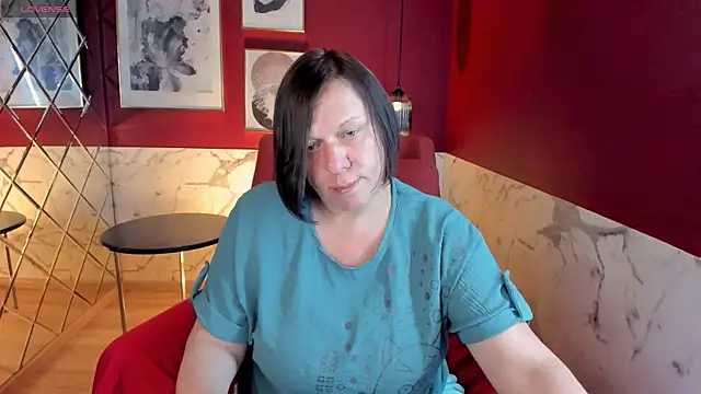 Snapshot of KellyPerfection chatting on 06.24.26 KellyPerfection online show from 06.24.26